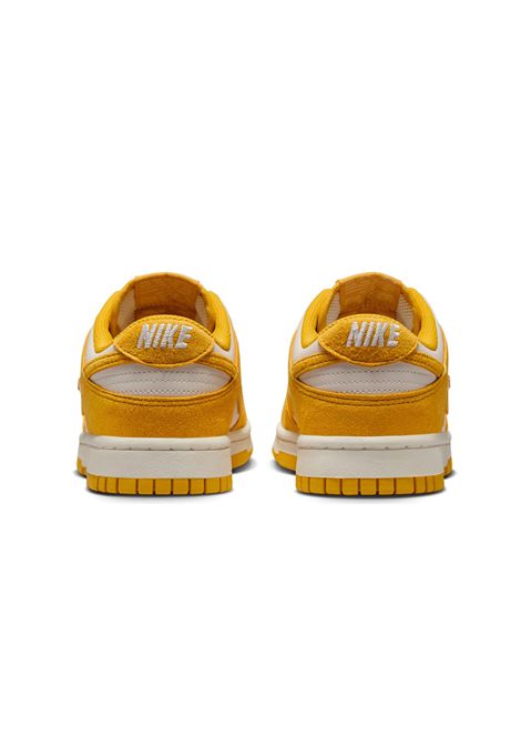 Scarpe Nike Dunk Low Gold Mini Swoosh Giallo Donna NIKE | Sneakers | IB4417-101